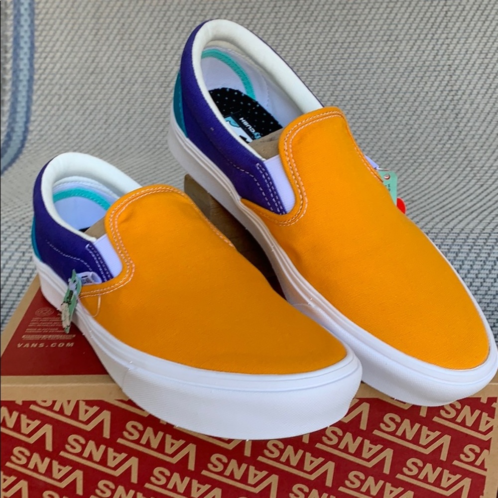 VANS COMFYCUSH SLIP ON MULTI BLOCK MULTI/TRWHT WMN - Picture 1 of 16